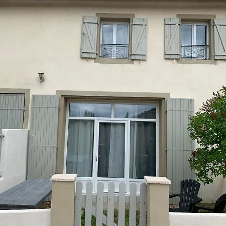 Clos Augusta 3 Hébergement de vacances